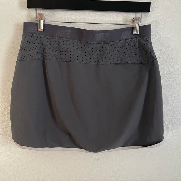 Nike Dri-Fit Gray Golf Skort size medium EUC back pocket air venting - Picture 10 of 14